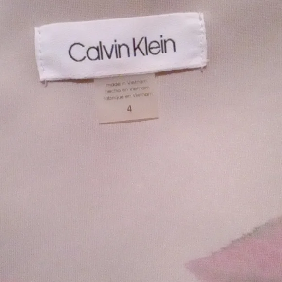 Calvin Klein ,Size 4 ,Beige . - Picture 7 of 8